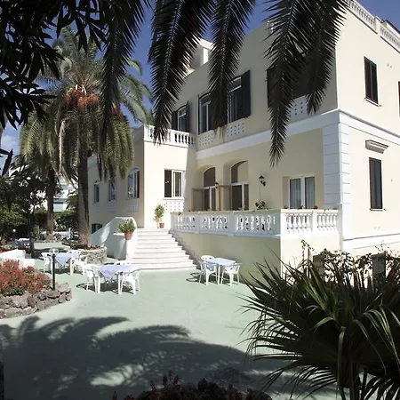 Paradiso Hotel 4*