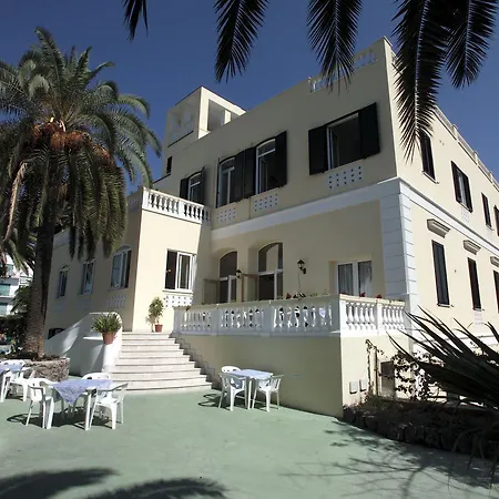 Paradiso Hotel