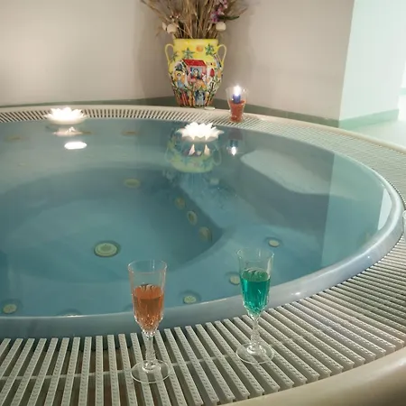Paradiso Hotel 4*